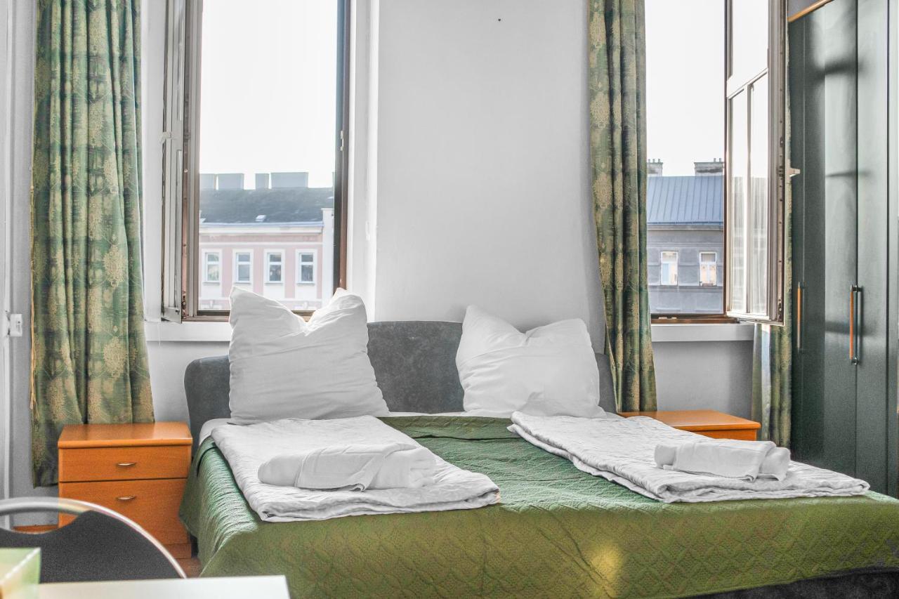 Joyful 2Br Apt. @ Millenium Tower And The Danube Wien Exteriör bild